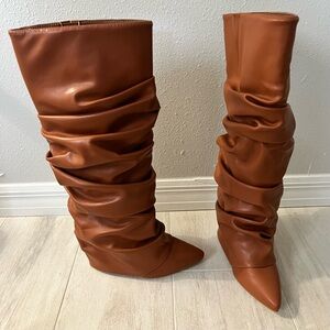 Women's Slouchy Knee-High Heeled Boots - Cognac
